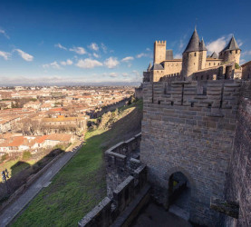 CARCASSONNE